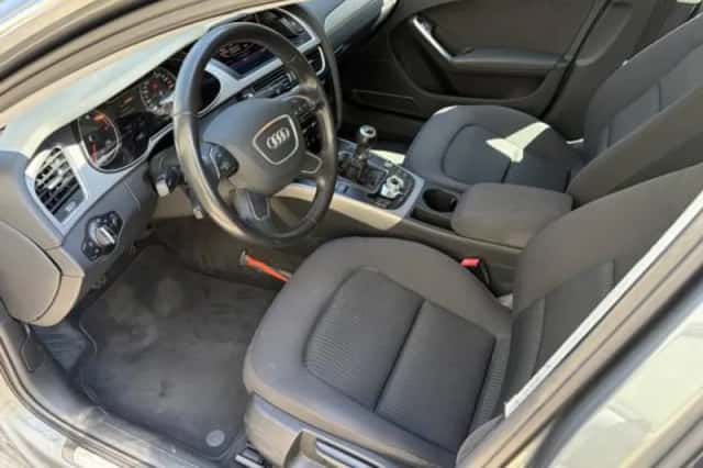 Audi A4 (2013) thumbnail 5
