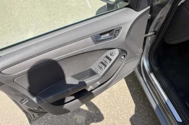 Audi A4 (2013) thumbnail 6