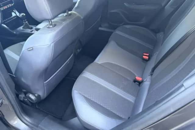 Peugeot 2008 (2020) thumbnail 4