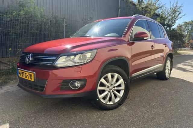 Volkswagen Tiguan (2011) thumbnail 1