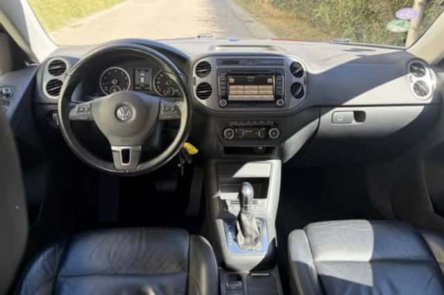 Volkswagen Tiguan (2011) thumbnail 3