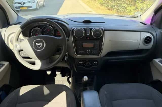 Dacia Lodgy (2014) thumbnail 3