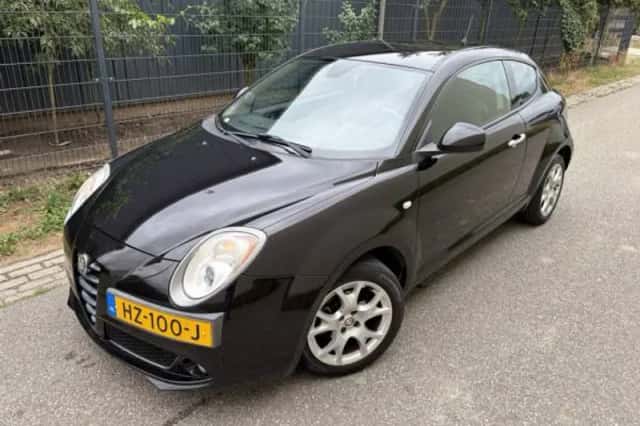 Alfa Romeo Mito (2012) thumbnail 2