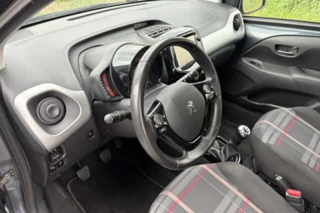 Peugeot 108 (2016) thumbnail 6