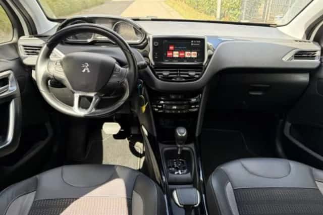 Peugeot 2008 (2019) thumbnail 3