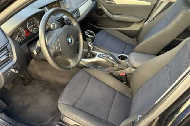 BMW X1 (2012) thumbnail 6