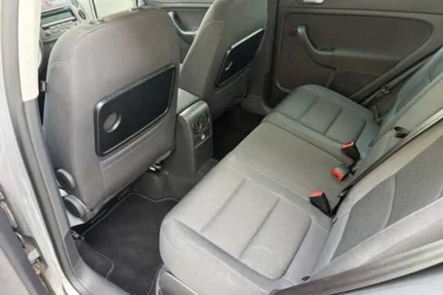 Volkswagen Golf (2011) thumbnail 4