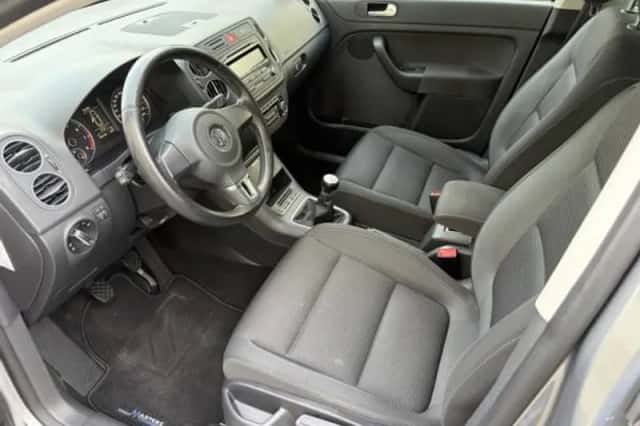 Volkswagen Golf (2011) thumbnail 5