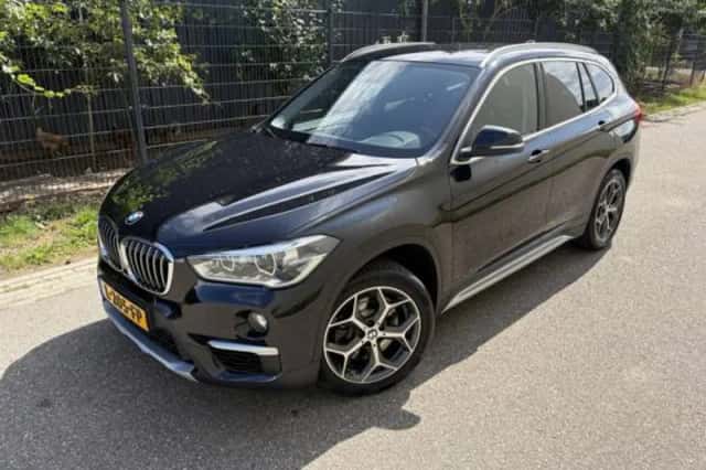 BMW X1 (2017) thumbnail 2