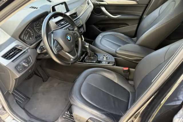 BMW X1 (2017) thumbnail 5