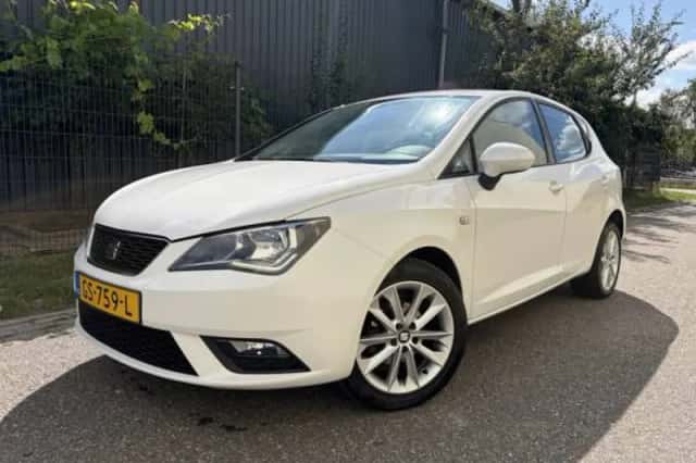 SEAT Ibiza (2016) thumbnail 1