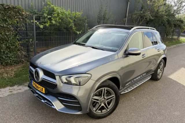 Mercedes-Benz GLE (2021) thumbnail 2