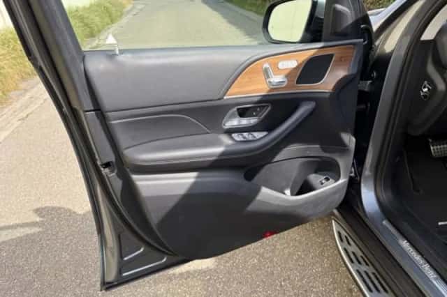 Mercedes-Benz GLE (2021) thumbnail 6