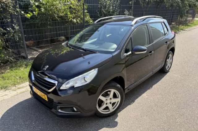 Peugeot 2008 (2015) thumbnail 2