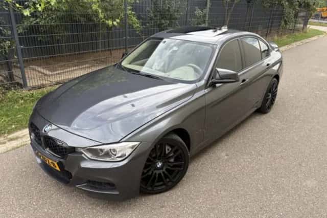 BMW 3-Serie (2012) thumbnail 2
