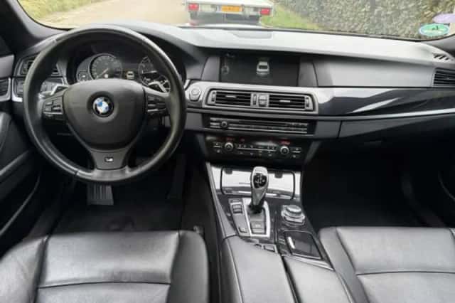BMW 5-Serie (2013) thumbnail 3