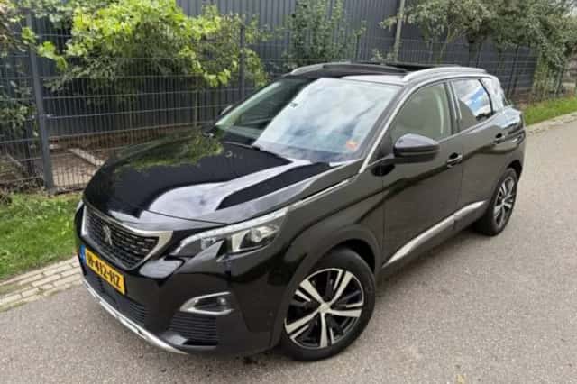 Peugeot 3008 (2019) thumbnail 2