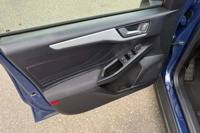 Ford Focus (2019) thumbnail 6