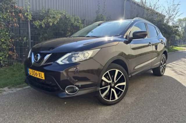 Nissan Qashqai (2015) thumbnail 1
