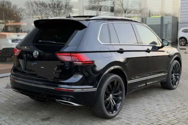 Volkswagen Tiguan (2018) thumbnail 2
