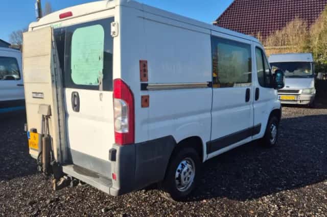 Peugeot Boxer (2011) thumbnail 5