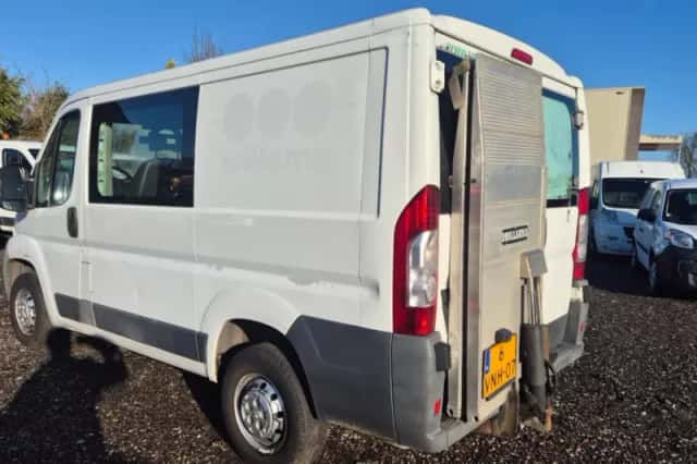 Peugeot Boxer (2011) thumbnail 6