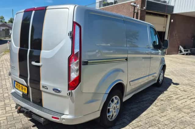 Ford Transit Custom (2016) thumbnail 4