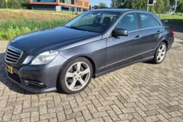 Mercedes-Benz E-Klasse (2012) thumbnail 1