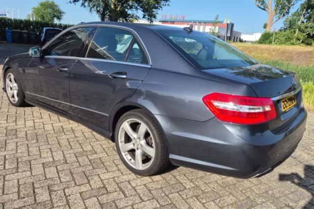 Mercedes-Benz E-Klasse (2012) thumbnail 4
