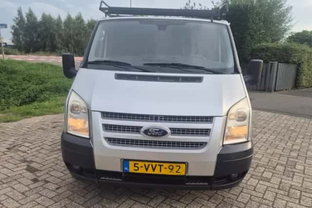 Ford Transit (2012) thumbnail 2