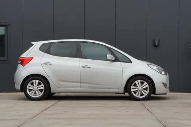 Hyundai ix20 (2011) thumbnail 6