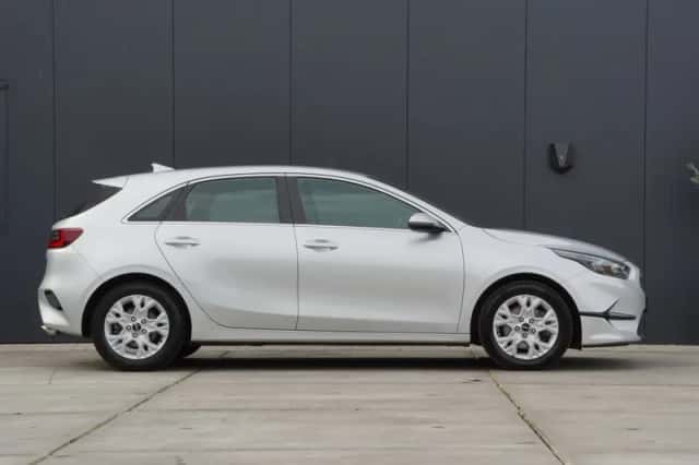 Kia Ceed (2023) thumbnail 6