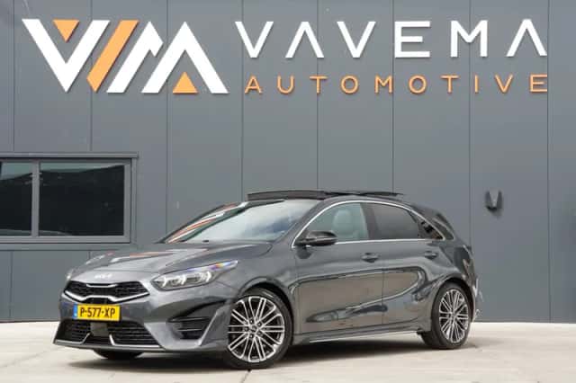Kia Ceed (2022) thumbnail 1