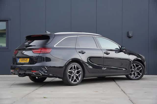 Kia Ceed Sportswagon (2021) thumbnail 5