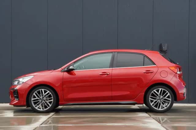 Kia Rio (2018) thumbnail 2