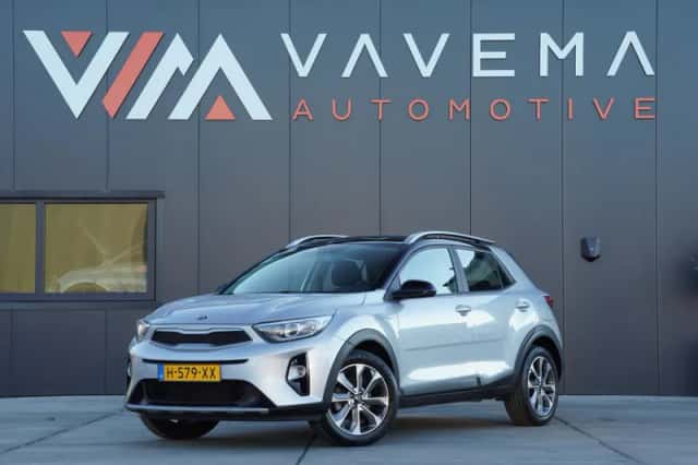 Kia Stonic (2020) thumbnail 1