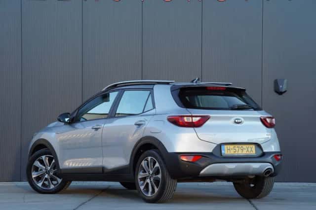 Kia Stonic (2020) thumbnail 4