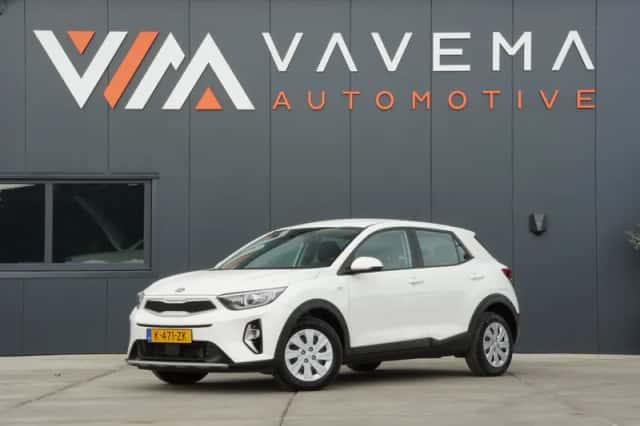Kia Stonic (2021) thumbnail 1