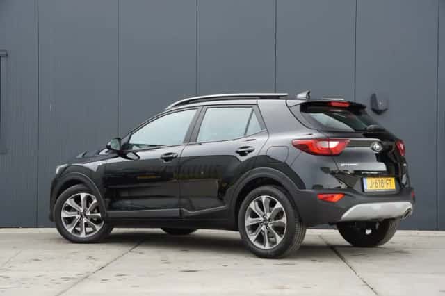 Kia Stonic (2020) thumbnail 4