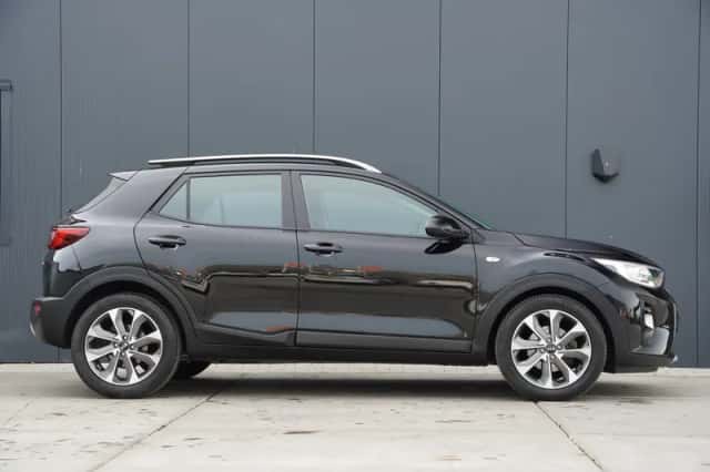 Kia Stonic (2020) thumbnail 6