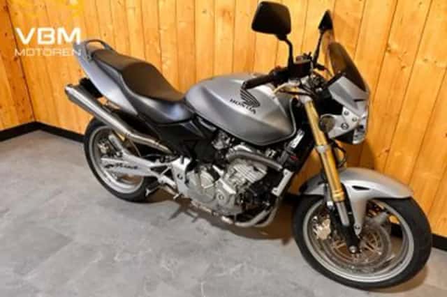 Honda CB 600 F HORNET (2006) thumbnail 2