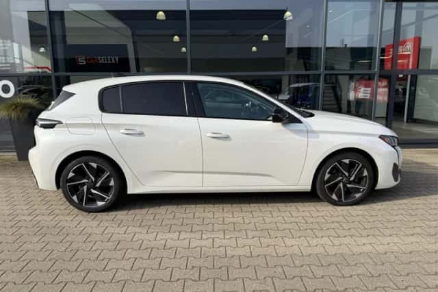 Peugeot 308 (2022) thumbnail 6