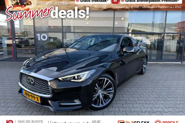 Infiniti Q60 (2017) thumbnail 1