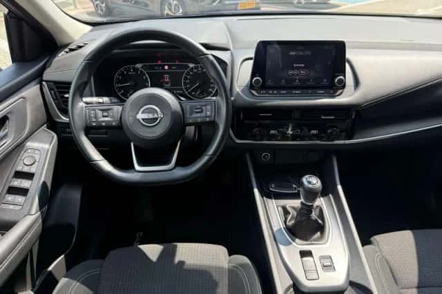 Nissan Qashqai (2022) thumbnail 3
