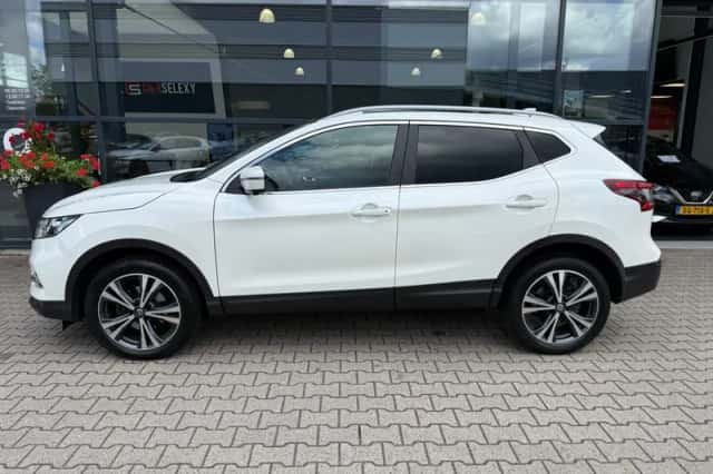 Nissan Qashqai (2019) thumbnail 4