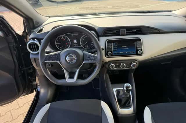 Nissan Micra (2018) thumbnail 4