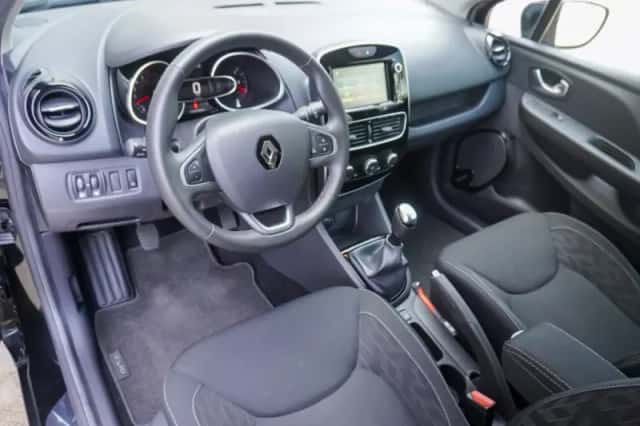 Renault Clio (2020) thumbnail 3