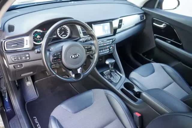 Kia Niro (2018) thumbnail 3