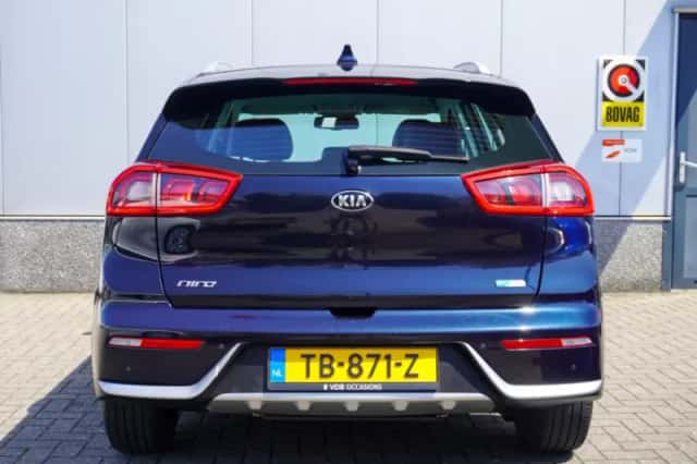 Kia Niro (2018) thumbnail 4