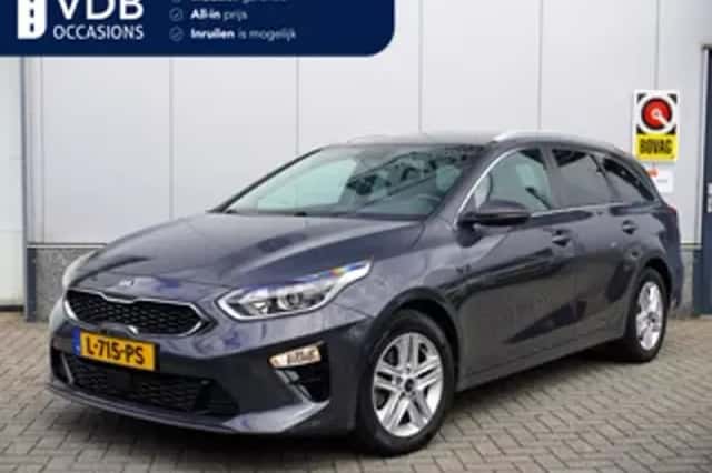 Kia Ceed (2021) thumbnail 1